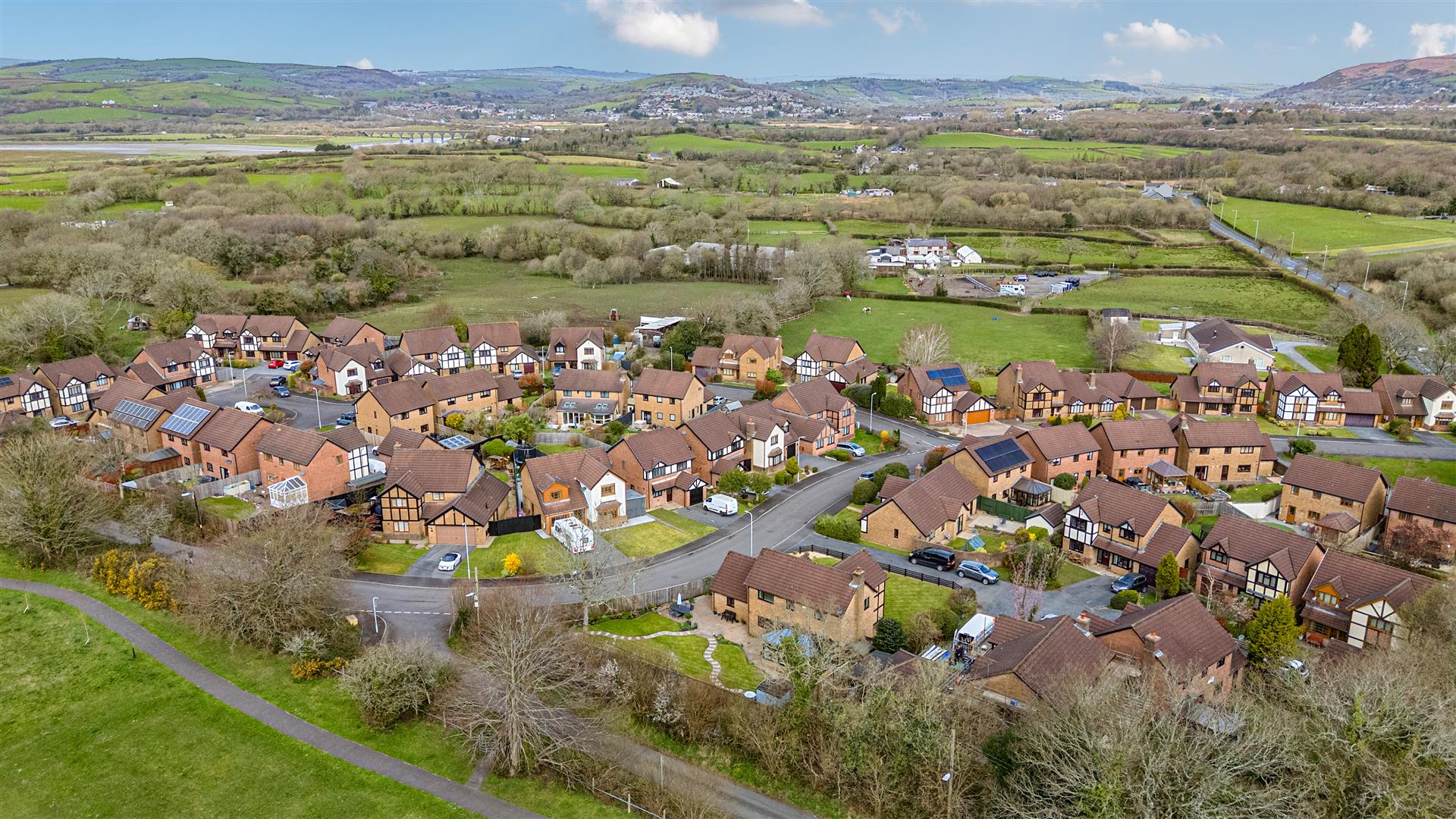 Grove Farm Road, Grovesend, Swansea, SA4 8LA